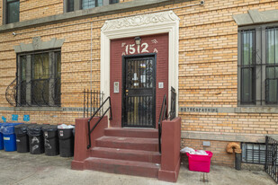 1512 Eastern Pky in Brooklyn, NY - Foto de edificio - Building Photo