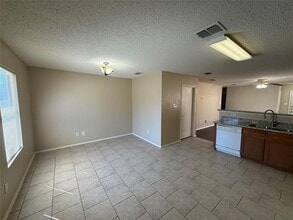 7541 Marietta Ln in Dallas, TX - Building Photo - Building Photo