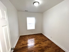 3911 W 14th St in Chicago, IL - Building Photo - Building Photo