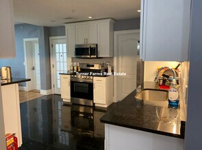 1778 Commonwealth Ave, Unit 1 in Boston, MA - Foto de edificio - Building Photo