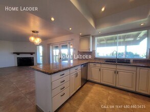 16336 E Bainbridge Ave in Fountain Hills, AZ - Building Photo - Building Photo