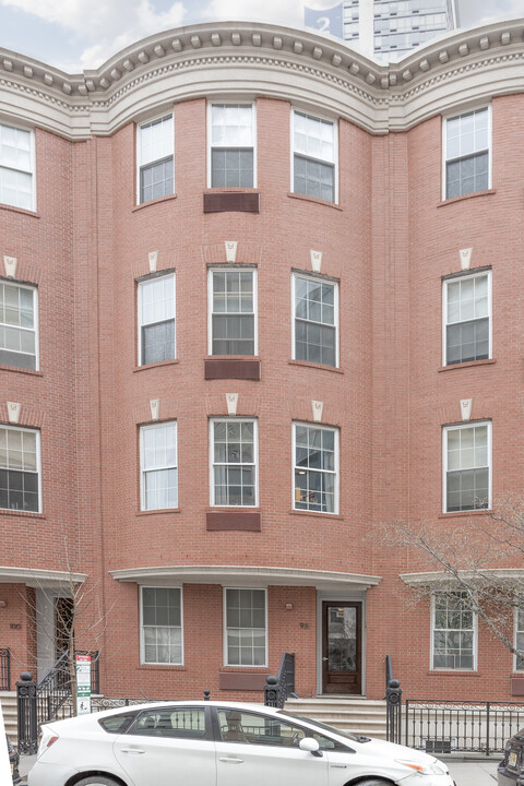 98 Tidewater St in Jersey City, NJ - Building Photo