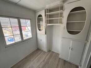 14 E 6th Ave in Hutchinson, KS - Foto de edificio - Building Photo