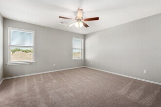 25834 Northpark Pine Dr in Porter, TX - Building Photo - Building Photo