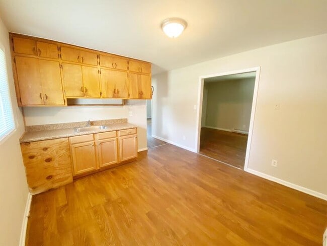 property at 819 Dana Pl
