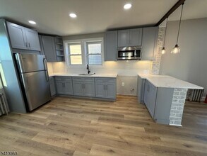 254 Montclair Ave in Union, NJ - Building Photo - Building Photo