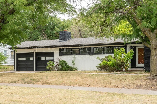 property at 1716 N Harvard Ave
