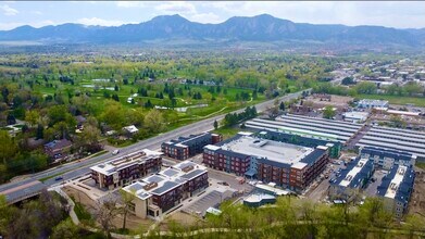 Weathervane in Boulder, CO - Foto de edificio - Building Photo