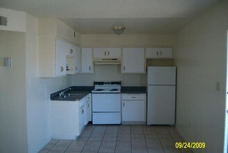 Desert Inn Apartments Las Vegas Nv For Rent Interior Photo Desert Inn Apartments In Las Vegas