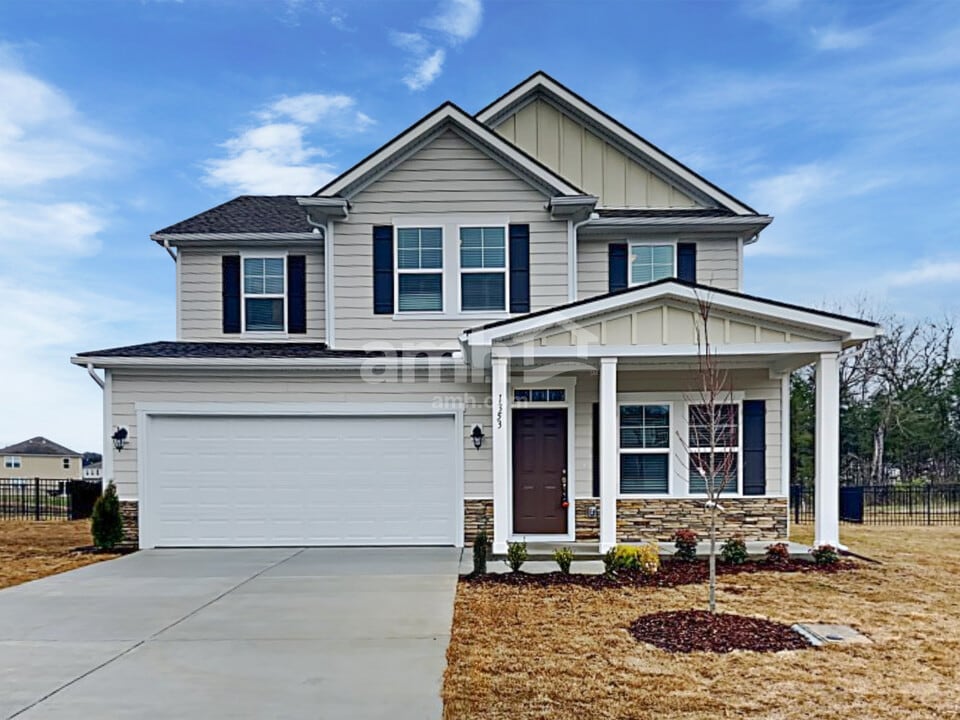 1353 Lomond Dr in Nashville, TN - Building Photo