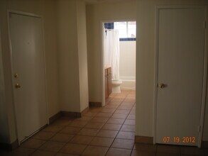 2120 Stewart St in Santa Monica, CA - Building Photo - Building Photo
