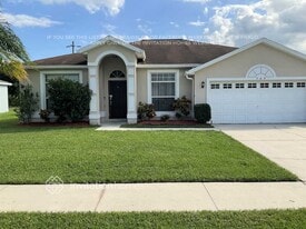 709 Modena St in St. Cloud, FL - Building Photo