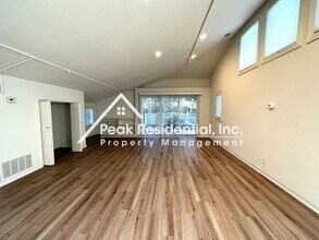 4740 Sun Run Ln in Fair Oaks, CA - Building Photo - Building Photo