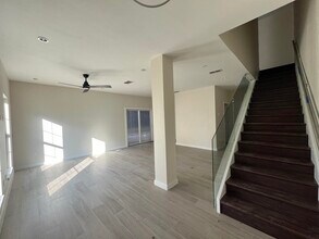 210 Veracruz Dr in Laredo, TX - Building Photo - Building Photo
