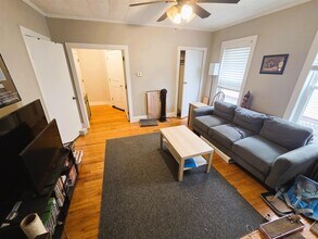 55 Gorham St, Unit 1 in Somerville, MA - Building Photo - Building Photo