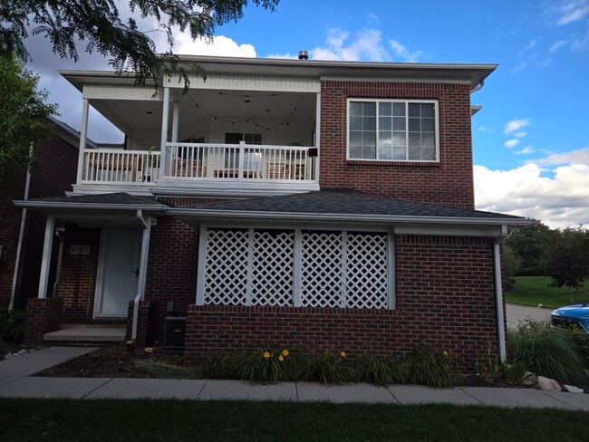 6725 Boulder Pointe Dr in Washington, MI - Building Photo - Building Photo