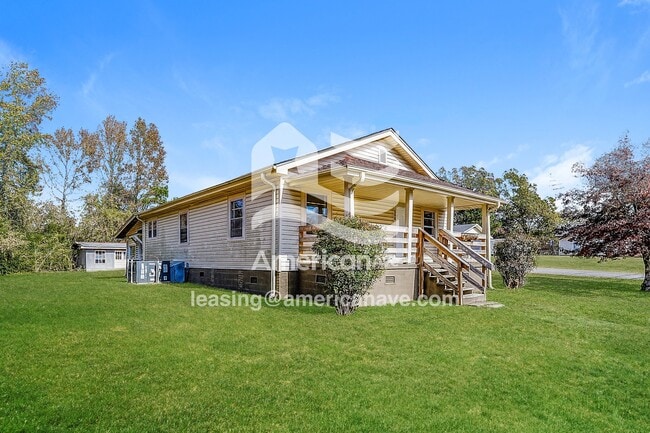 506 7th Ave SW in Graysville, AL - Foto de edificio - Building Photo