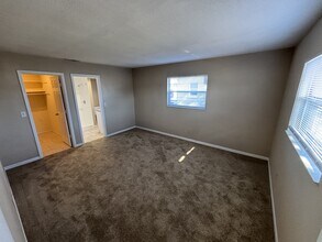 10337 113th St in Largo, FL - Building Photo - Building Photo