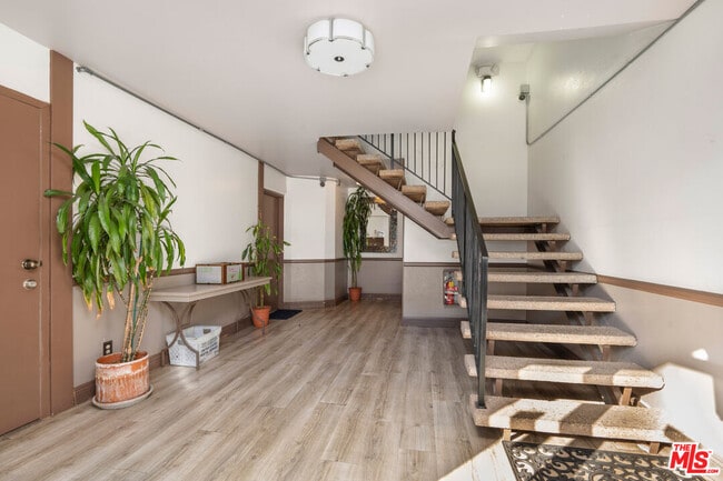 953 4th St in Santa Monica, CA - Building Photo - Building Photo