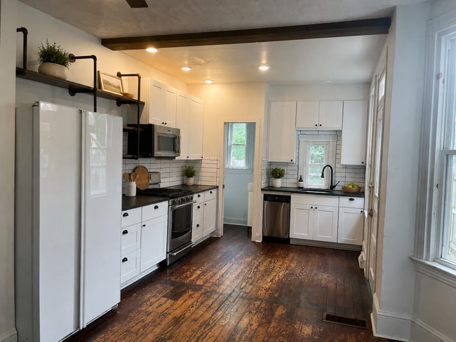 property at 562 W Lemon St