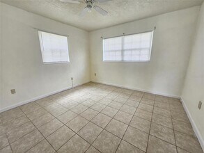 2004 48th Ave W in Bradenton, FL - Building Photo - Building Photo