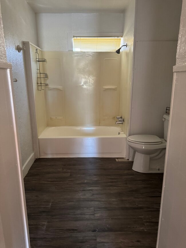 2003 N Grand Ave, Unit (Left Side) in Tyler, TX - Building Photo - Building Photo