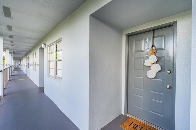 1201 SW 128th Terrace, Unit 407E in Pembroke Pines, FL - Building Photo - Building Photo