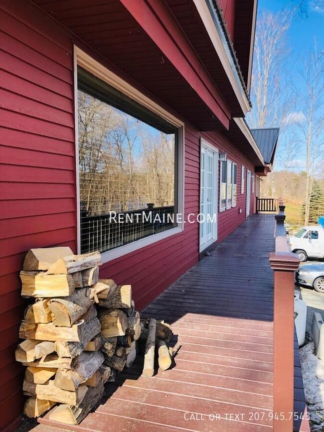 1121 Stillwater Ave
