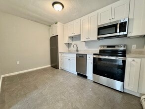 91 Spring St, Unit B4 in Boston, MA - Building Photo - Building Photo