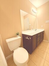 16005 Summerville Lake Dr, Unit A-201 in Tomball, TX - Building Photo - Building Photo