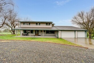 12707 Leo Ln in Wilton, CA - Building Photo - Building Photo