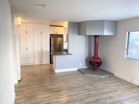 521 Indiana St in El Segundo, CA - Building Photo