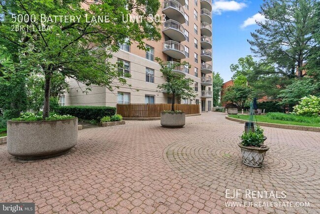 5000 Battery Ln in Bethesda, MD - Building Photo - Building Photo