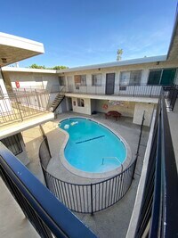 6460 Mammoth Ave, Unit 111 photo'