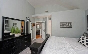 23745 Del Monte Dr. in Santa Clarita, CA - Building Photo - Building Photo