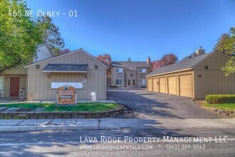 465 NE Olney Ave in Bend, OR - Foto de edificio - Building Photo