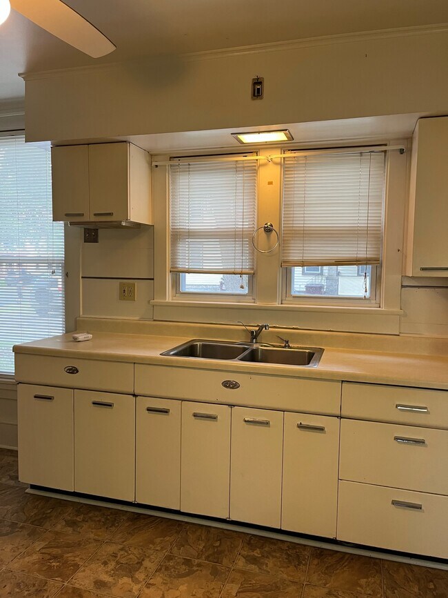 3 Lincoln St Rentals in Gloversville, NY