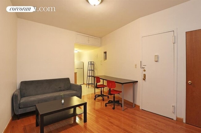 property at 3 Doyers St