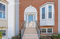 7666 Helmsdale Pl in Manassas, VA - Foto de edificio - Building Photo