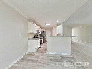 1291 Ohara Dr, Unit 302 in Mcdonough, GA - Building Photo - Building Photo