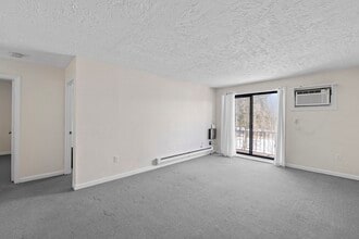 276 Codman Hill Rd in Boxborough, MA - Building Photo - Building Photo