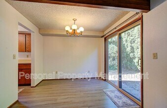4613 E 18th St in Vancouver, WA - Building Photo - Building Photo