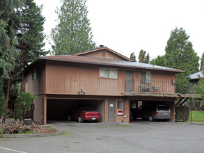 Azalea Gardens in Federal Way, WA - Building Photo - Building Photo