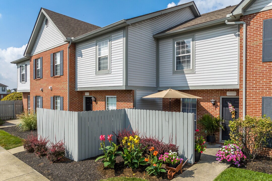 Woodland Trace in Reynoldsburg, OH - Foto de edificio