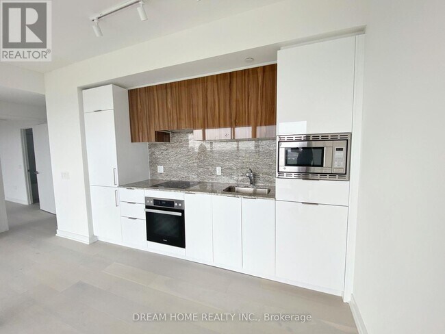 property at 50-2250 O'Neill Rd