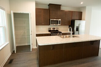 222 Tern Ct in Chesapeake, VA - Building Photo - Building Photo