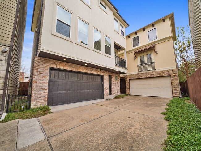 property at 1512 Thompson St