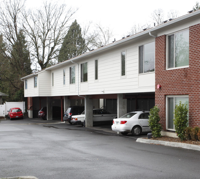 Arnold Court Apartments in Portland, OR - Foto de edificio - Building Photo