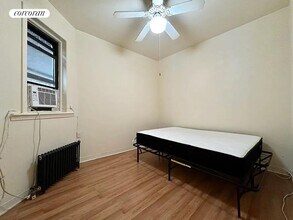 434 E 75th St in New York, NY - Foto de edificio - Building Photo