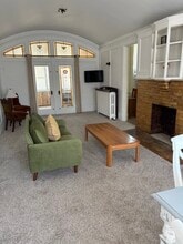 589 E Losey St, Unit 589 E. Losey in Galesburg, IL - Building Photo - Building Photo